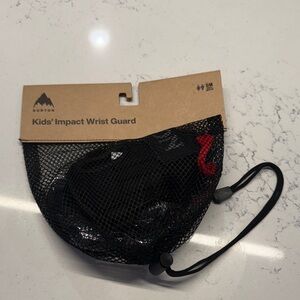 NWT Kids Burton Impact Wrist Guard